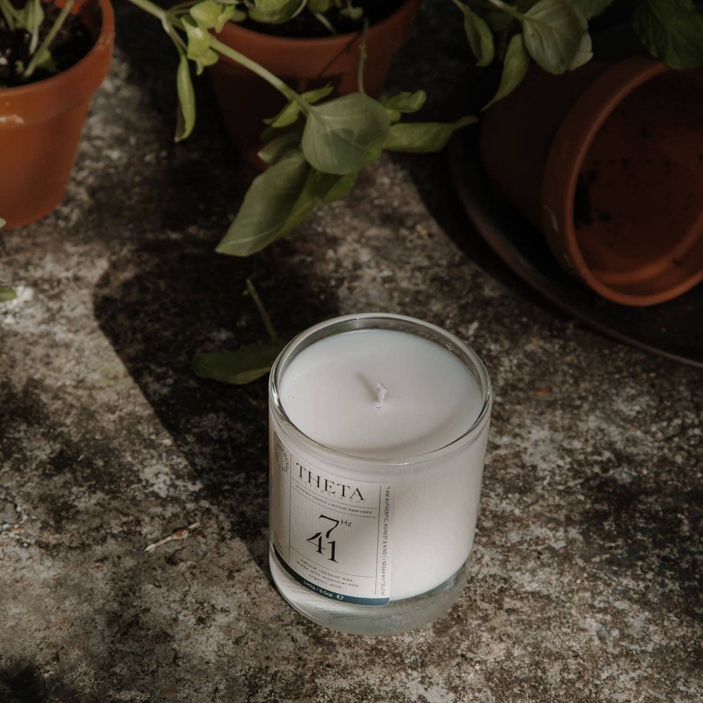 741Hz Expression Candle - Throat Chakra: 240g / 8.5oz