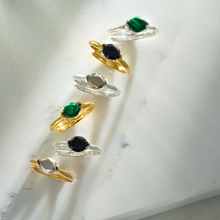 Load image into Gallery viewer, Siren Malachite Gold Ring

