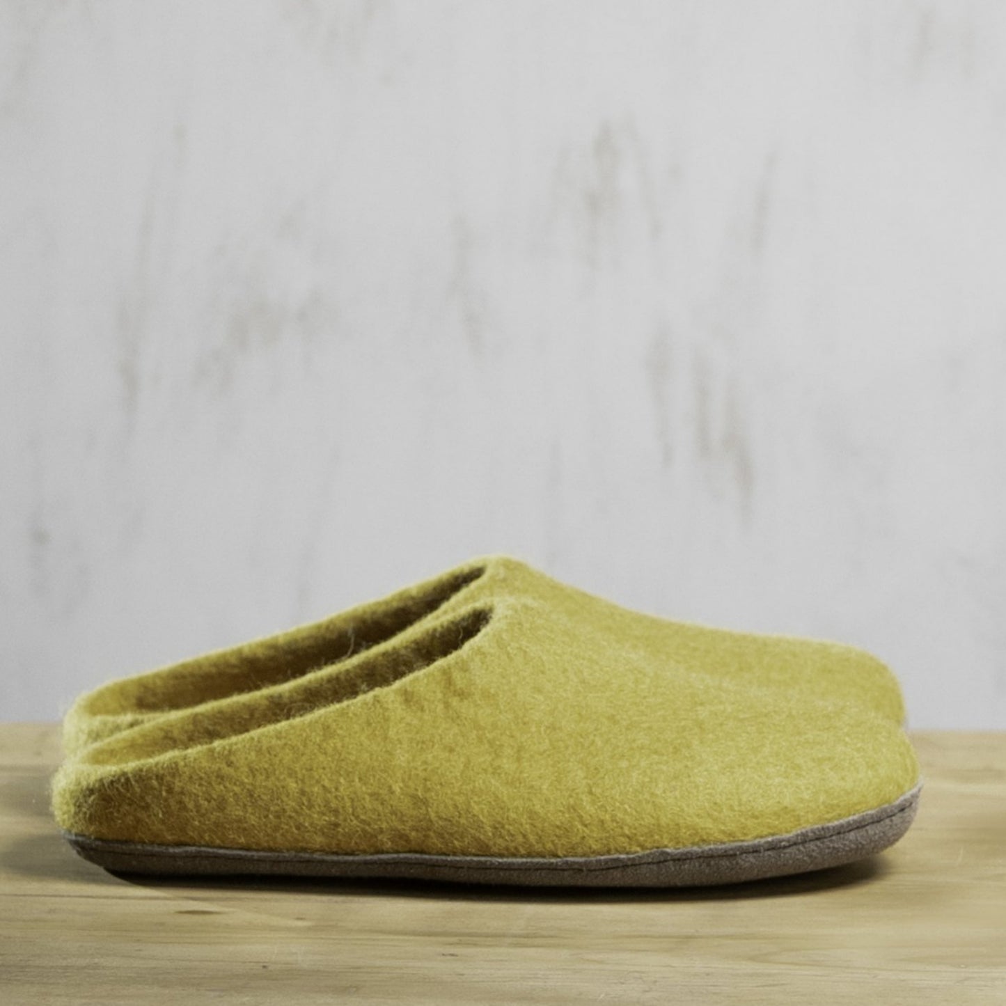 Mita Felt Slippers I Mustard